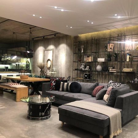 Amazing Semi-Basement Art Apartment Easy Walk To Nafplio Centre 外观 照片