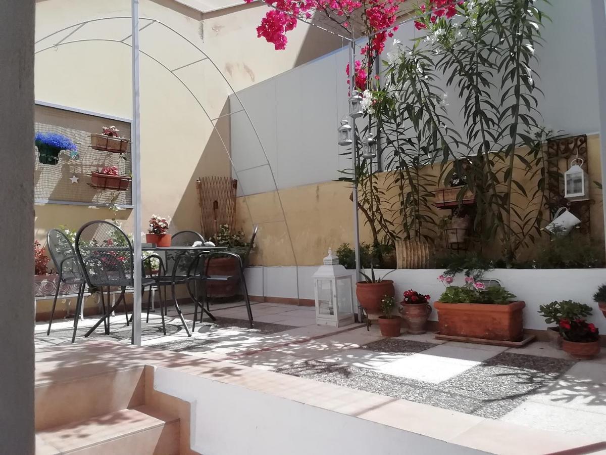 Amazing Semi-Basement Art Apartment Easy Walk To Nafplio Centre 外观 照片
