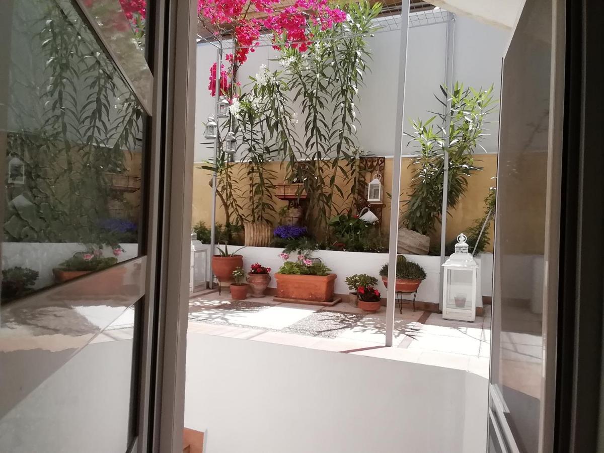 Amazing Semi-Basement Art Apartment Easy Walk To Nafplio Centre 外观 照片
