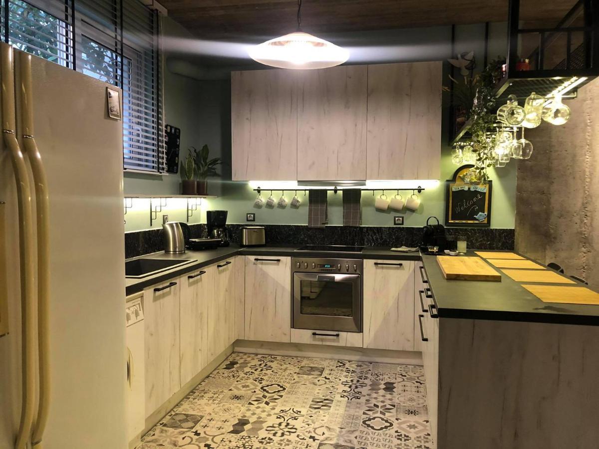 Amazing Semi-Basement Art Apartment Easy Walk To Nafplio Centre 外观 照片