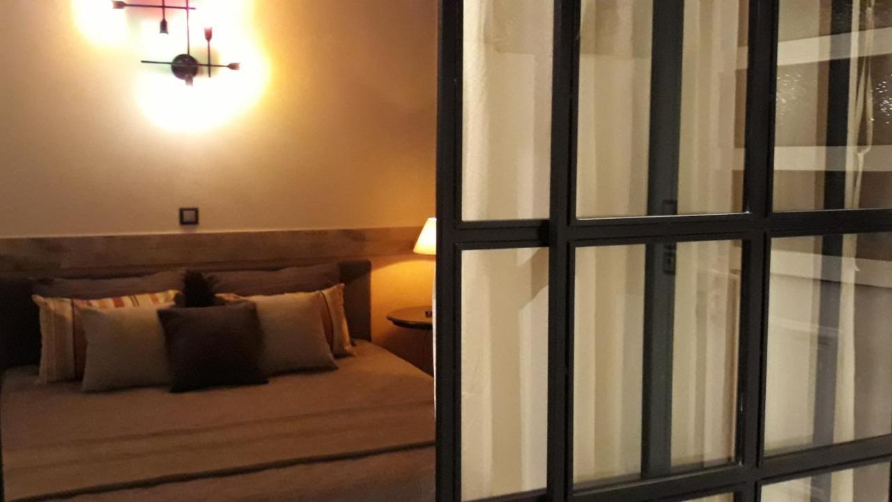 Amazing Semi-Basement Art Apartment Easy Walk To Nafplio Centre 外观 照片